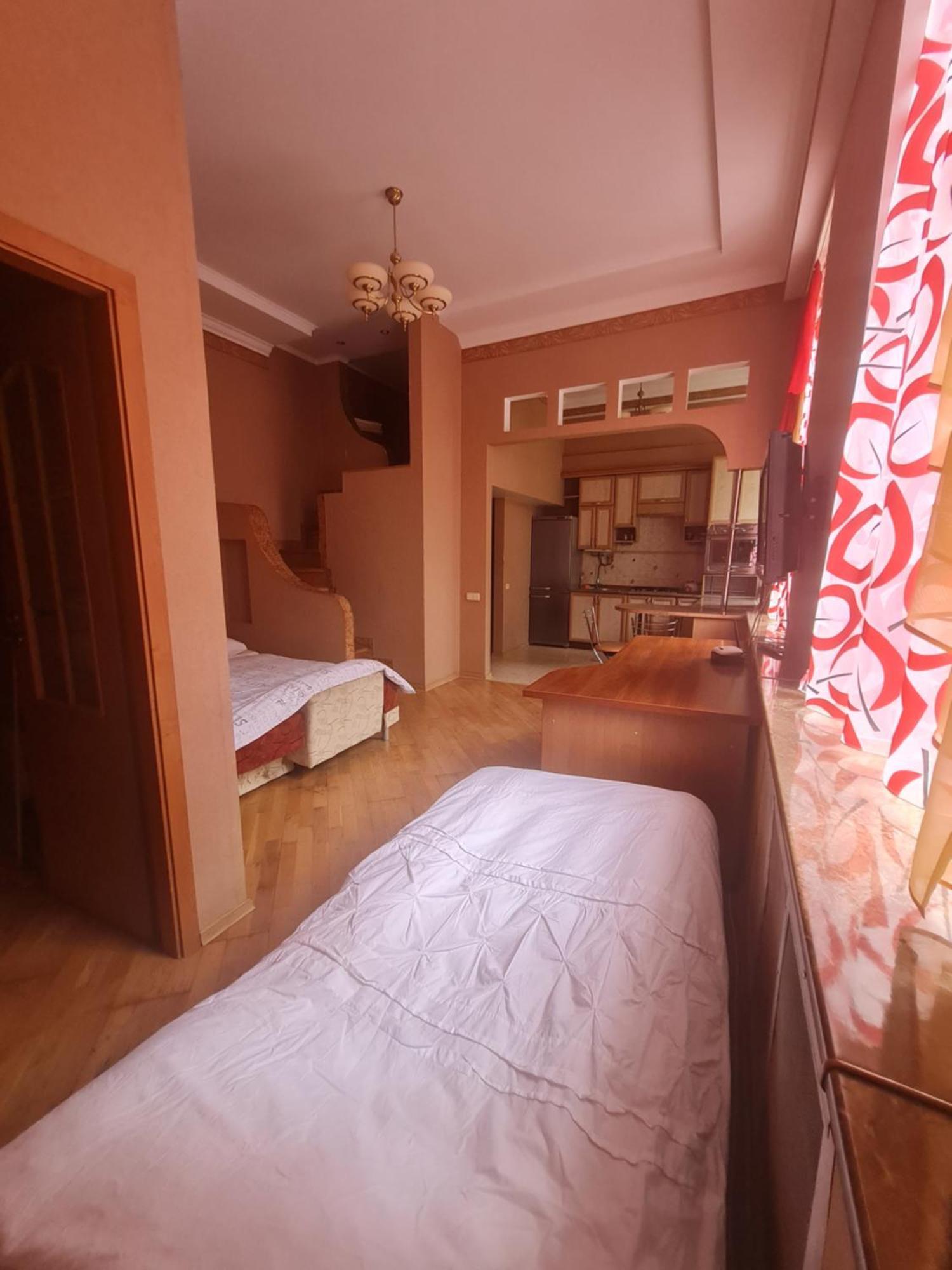 Apartment on Evgena Konovaltsya 3 Loetsk Buitenkant foto